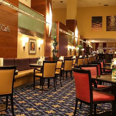 Hotel Courtyard By Marriott Airport 4*