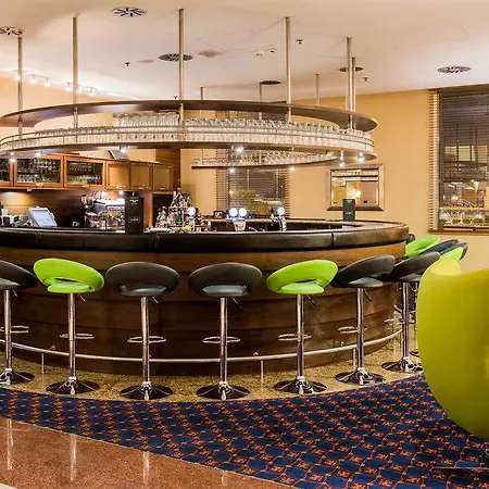 Hotel Courtyard By Marriott Airport 4*