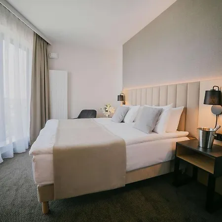 East 4* ワルシャワ