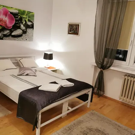 Apartman Klimatyczna Kawalerka W Centrum Warszawy *