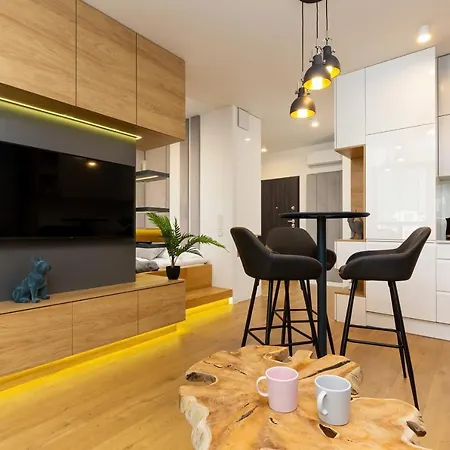 Center Grzybowska By Renters Prestige * Warschau