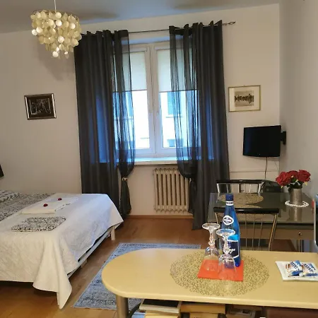 Klimatyczna Kawalerka W Centrum Warszawy Apartman Varsó