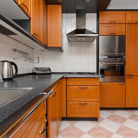 Duplex Near The Airport By Renters Apartment