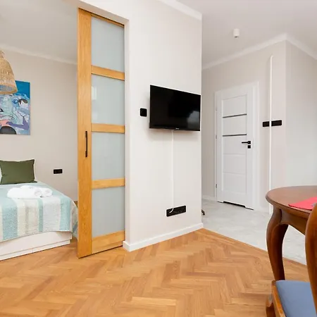 Wiktorska By Renters Appartamento *
