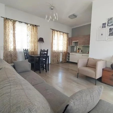 Apartment Nowy Swiat 29