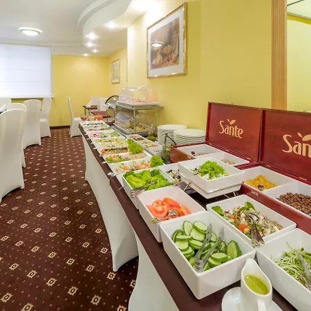 Reytan Hotel