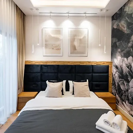Zlota Sophisticated アパート ワルシャワ