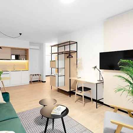 Tulip Residences Targowa Hotel 3*