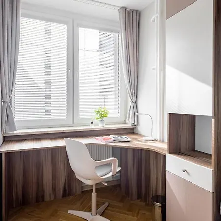 Apartament Hala Mirowska *