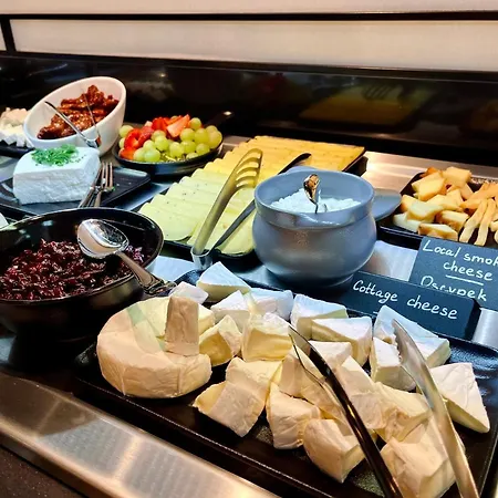 Royal Tulip Centre Apartahotel 5*