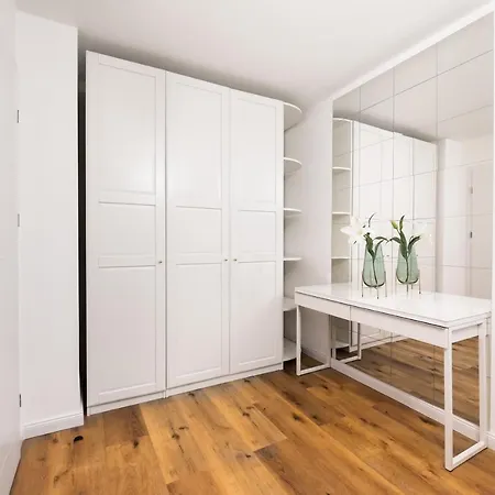 Wola Golden Apartament