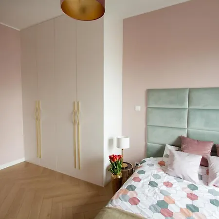 Apartamento Nowy Przy Placu Szembeka Varsovia