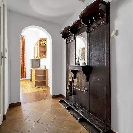 Plac Zbawiciela Spacious - Location, Metro 200m, 53m2 - By Rentujemy Appartement