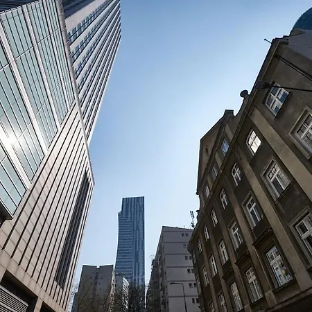 Oasis 2 In Center Downtown Warsaw