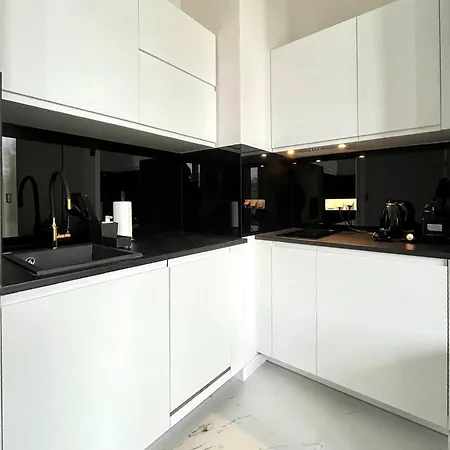 Concierge Tower Apartmán *