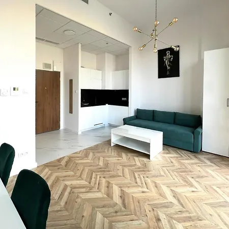 Concierge Tower *