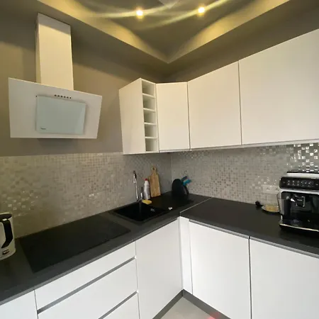 Glamour Apartment