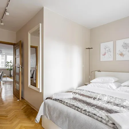 Hala Mirowska Apartament Warszawa