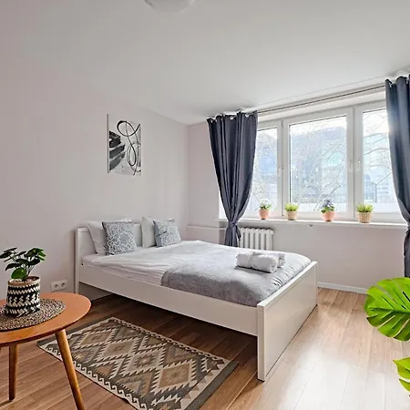 Apartment Oasis 2 In Center Downtown Warsaw