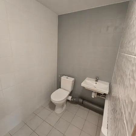 Rooms4rest Skibicka - Private For Tourists - Atr Consulting Sp, Z O,o, Хостел Варшава