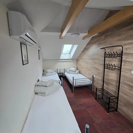 Rooms4rest Skibicka - Private For Tourists - Atr Consulting Sp, Z O,o, Варшава