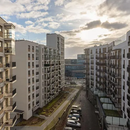 Stylish Zdziechowskiego With Parking & Office By Renters Daire Varşova