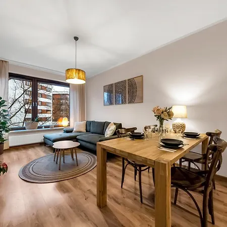 Zoliborz - Gym, Workspace, Bus Nearby - By Rentujemy