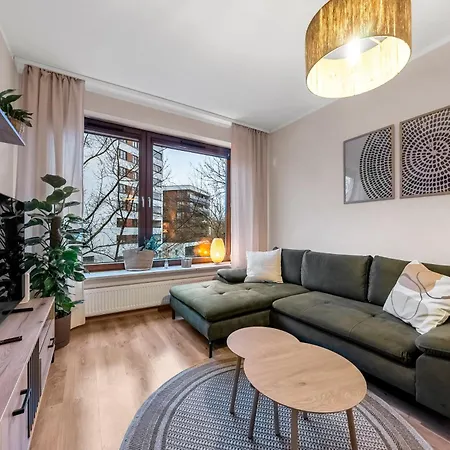 Zoliborz - Gym, Workspace, Bus Nearby - By Rentujemy