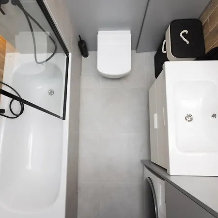 Apartment Wola Premium By Evibell Warschau