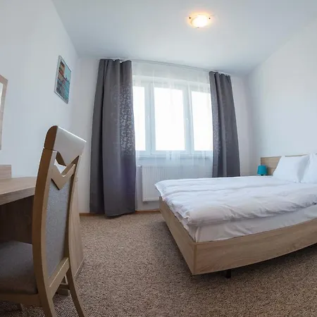 Bed and Breakfast Patra 3*