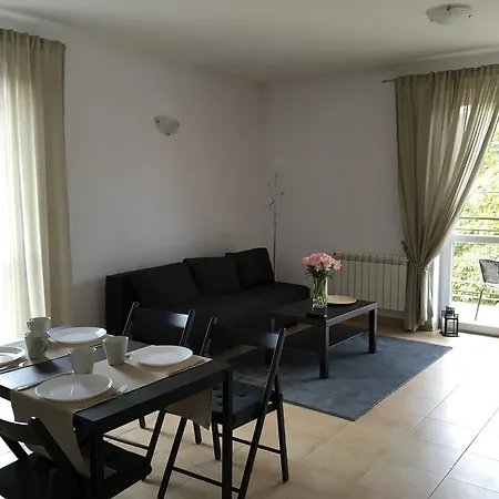 Apartment Two&two Airport