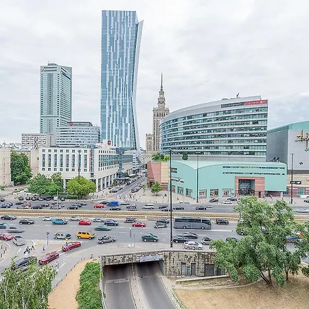 Gold Zlota - Palace Of Culture View- Netflix Warszawa