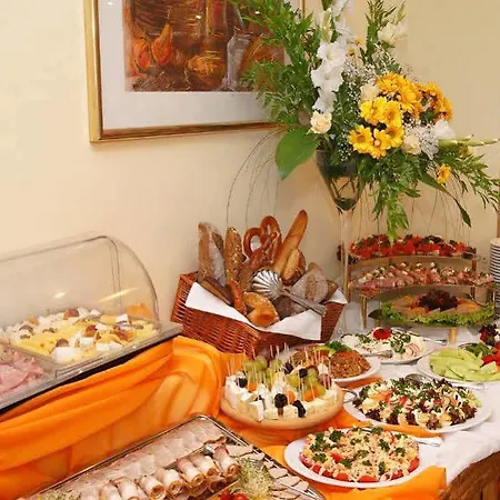 Hotel Reytan 3*