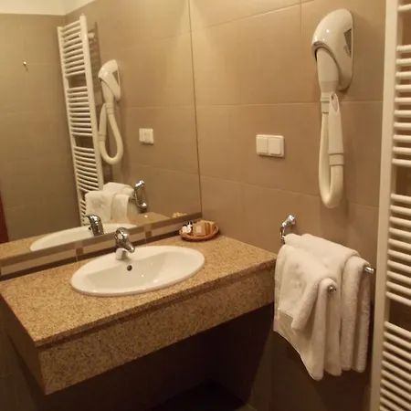 Rezydencja Belweder Klonowa 3* Varsovie