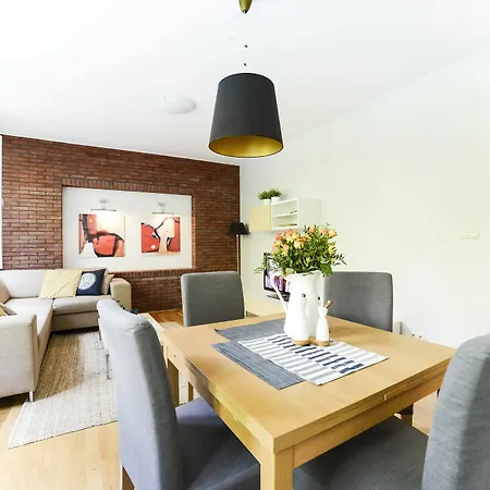 Апартаменты Spacious In The Old Town