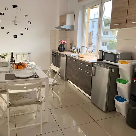Two&two Airport Apartment *