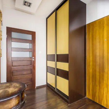 Apartament Mg Giełdowa Warszawa