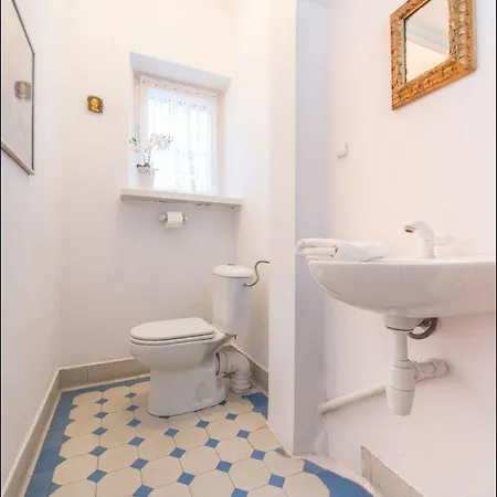 P&o Szucha Apartment