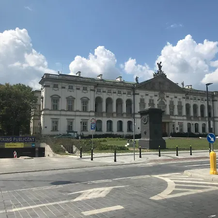Stare Miasto Dluga 8 ורשה