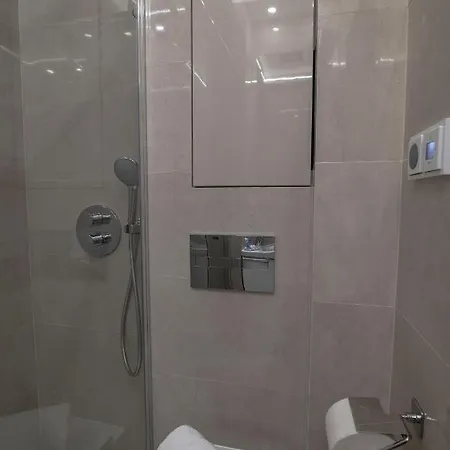Apartament Wlr - Hoza Iii *