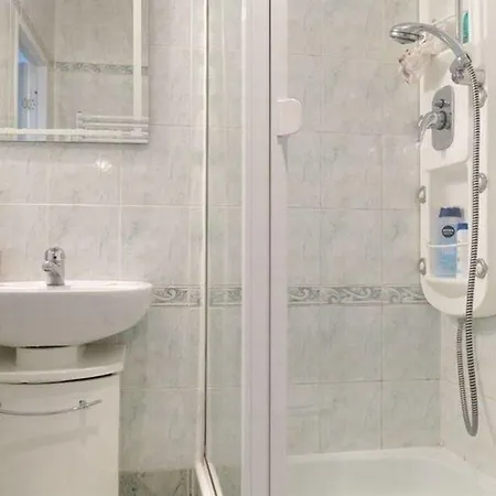 Гостевой дом Anton House Варшава