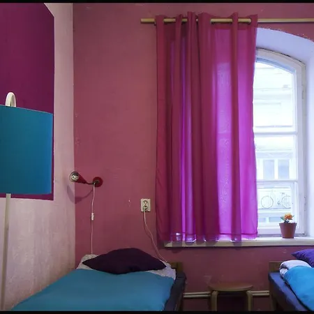 Emma Hostel *
