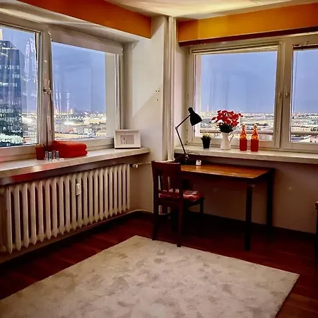 Appartement Orange Metro Fast Wifi 1gbs Big Tv Hbo Appletv *