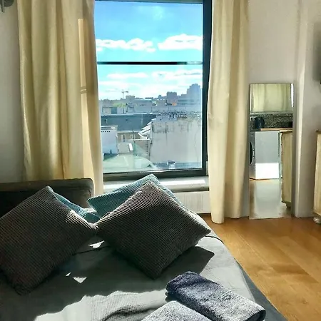 Apartament Bezagenta Wilcza8 Minimalist Location Warszawa
