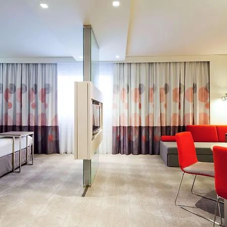Novotel Centrum Hotel 4*