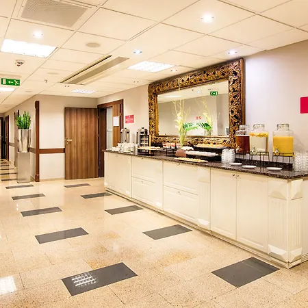 Hotel Leonardo Royal Warschau