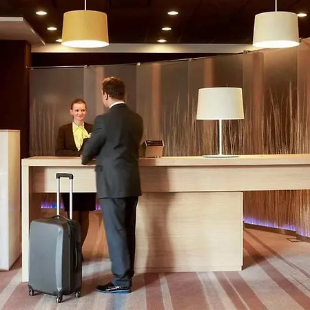 Mercure Centrum Hotell 4*