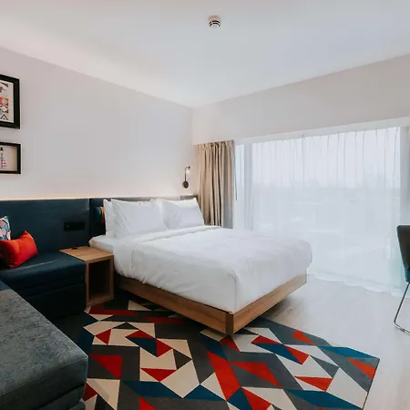 Hampton By Hilton Reduta Ξενοδοχείο