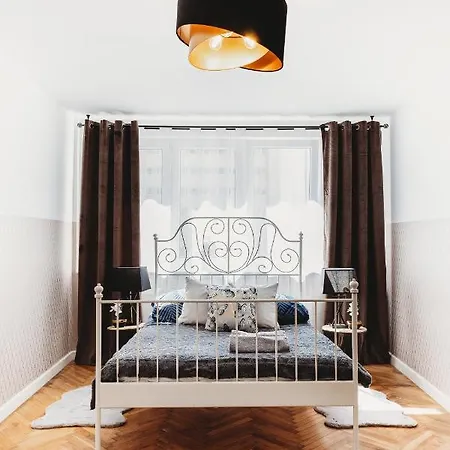 Homestay Clicktheflat Jasna Palace Of Culture *