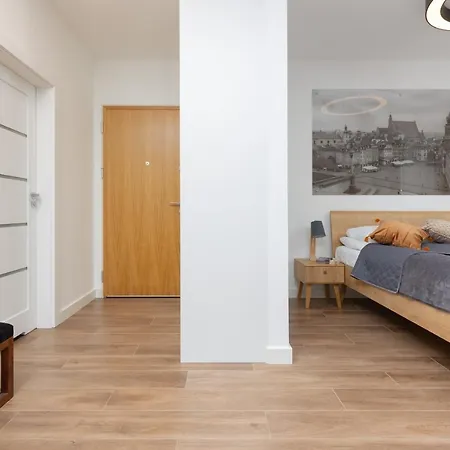 Srodmiescie Muranow With Parking By Renters Apartment